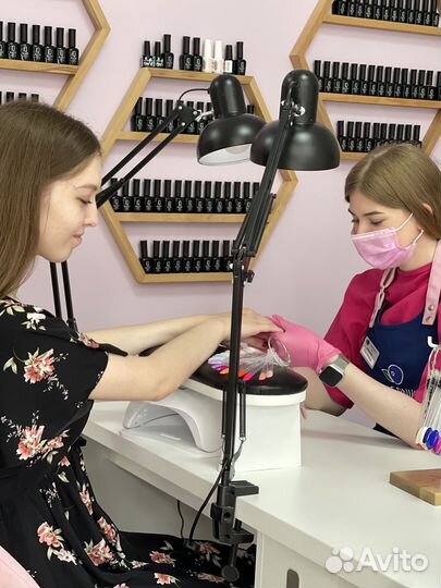 Вакансия мастера маникюра