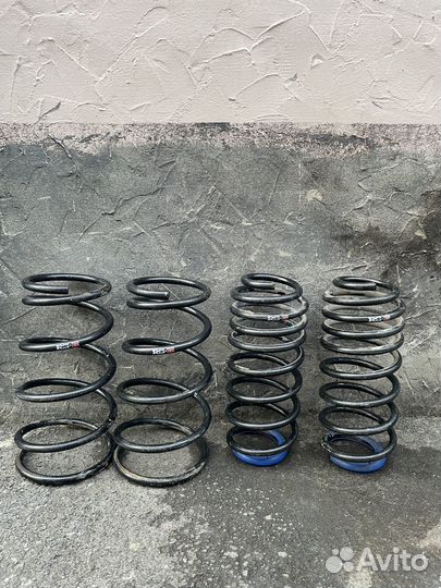Пружины подвески на авто Toyota Vitz