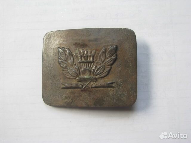 Части самовара, пряжки. Медаль Милош Оболич