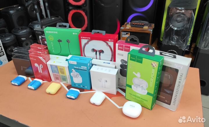 Беспроводные блютуз наушники tws. много, новые