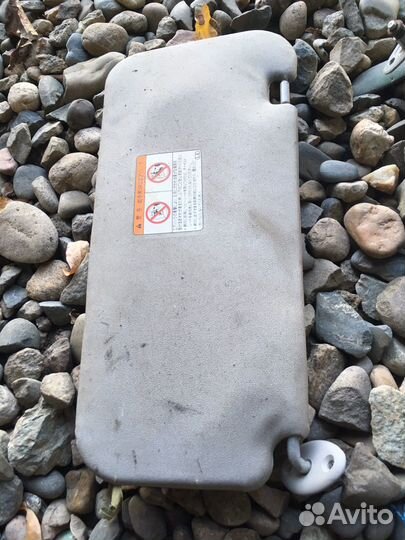 Toyota funcargo козырек солнцезащитный