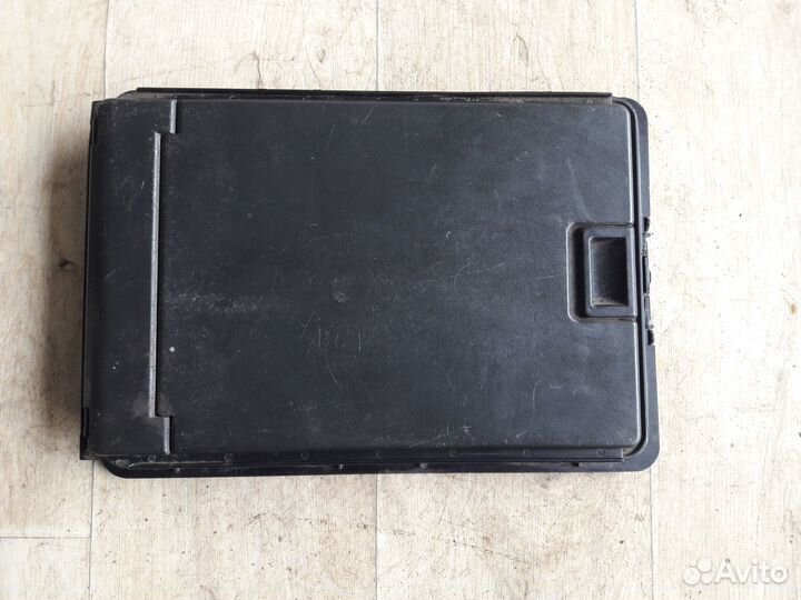 Лючок для лыж Audi A8 D3 4E0885215