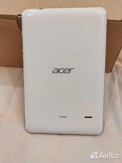 Планшет Acer Iconia tab b1-711