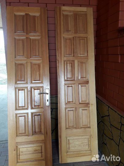 Дверь входная деревянная б/у