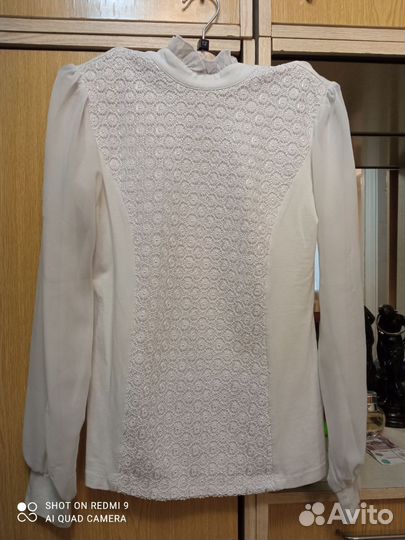 Блузка белая