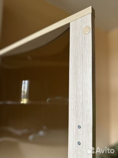 Шкаф навесной