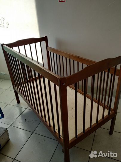 Детская кроватка