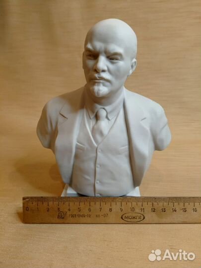Бюст Ленин лфз