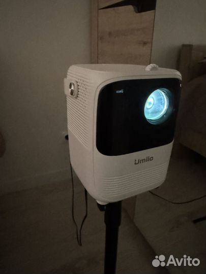 Проектор umiio a008