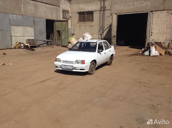 Противотуманки на Опель Кадетт с бампером