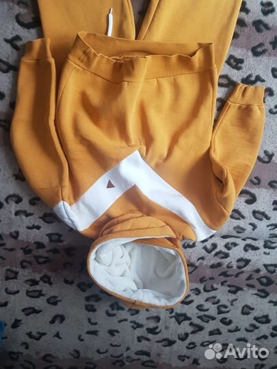 Спортивный костюм