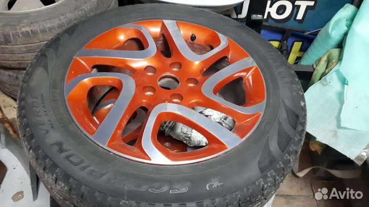 Pirelli Scorpion 215/60