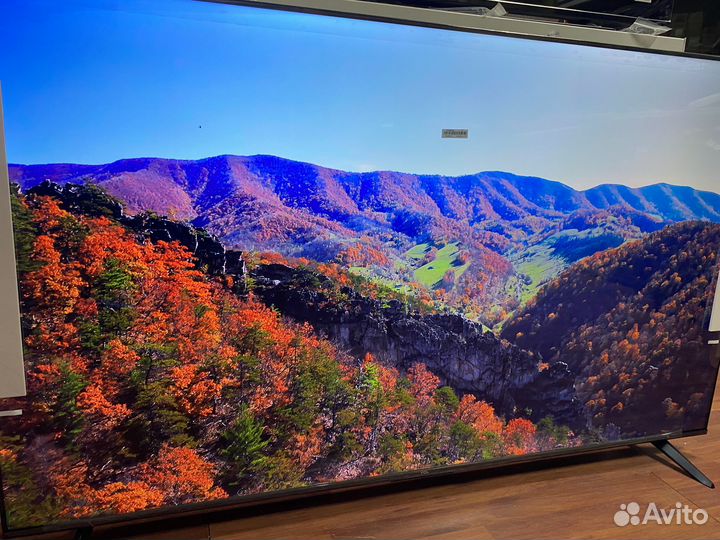 Заряженный TCL 50 с последним Android 1300 каналов