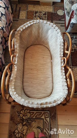 Детская люлька-качалка из ротанга