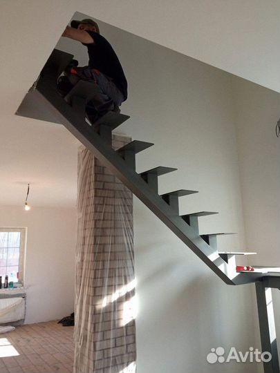 Лестница на второй этаж изготовление и установка