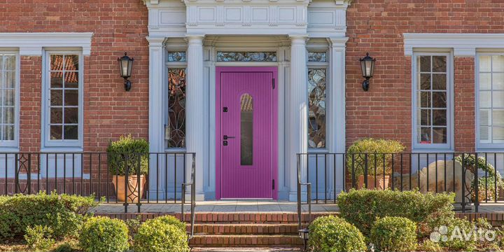 Дверь входная для частного дома