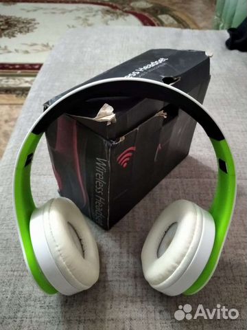 Беспроводные наушники со встроенным плеером