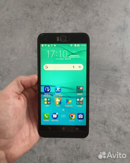 Asus ZenFone Selfie ZD551KL, 2/16 гб