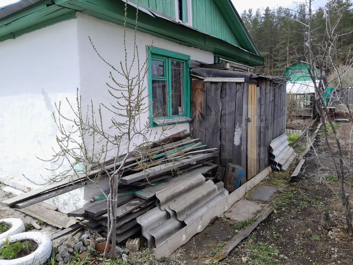 Дача 20 м² на участке 4 сот.