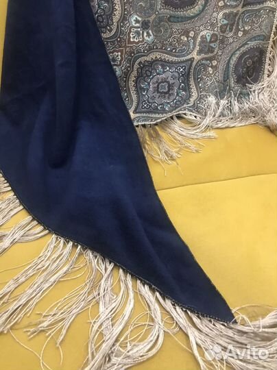 Павлопосадский платок теплый