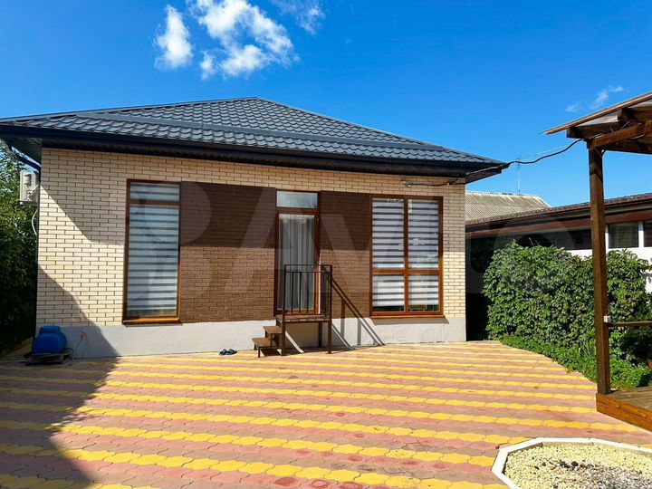 Дом 93 м² на участке 4 сот.