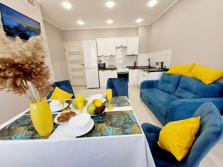 2-к. квартира, 70 м², 13/25 эт.