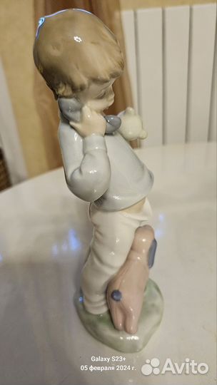 Фарфоровая статуэтка Nao by Lladro