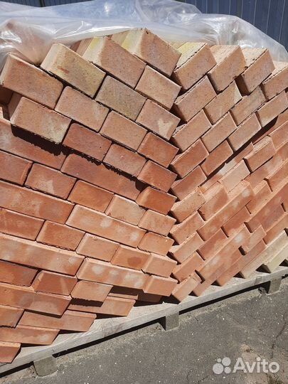 Кирпич красный полнотелый