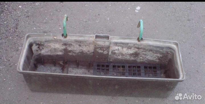 Цветы В ведре И кашпо С крючками