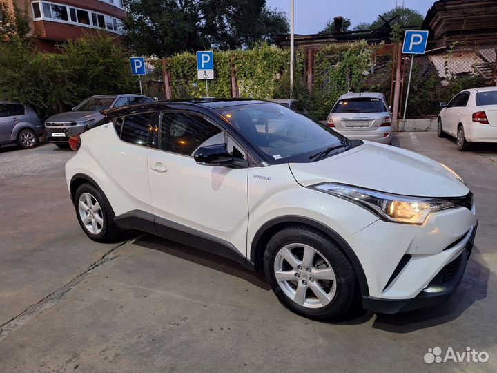 Toyota C-HR 1.8 AT, 2017, 40 000 км