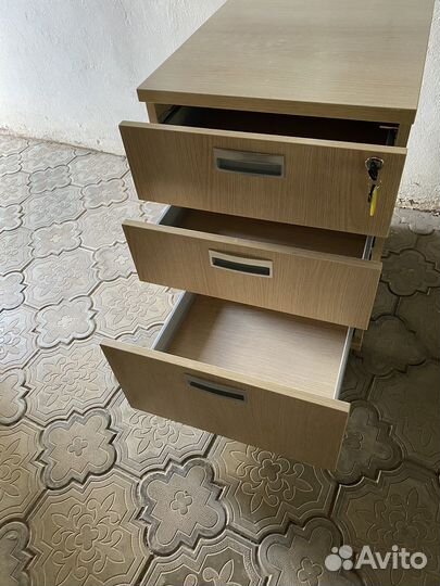 Тубмочка офисная