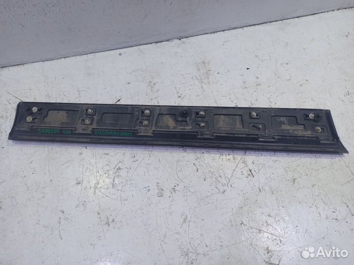 Накладка двери передней правой