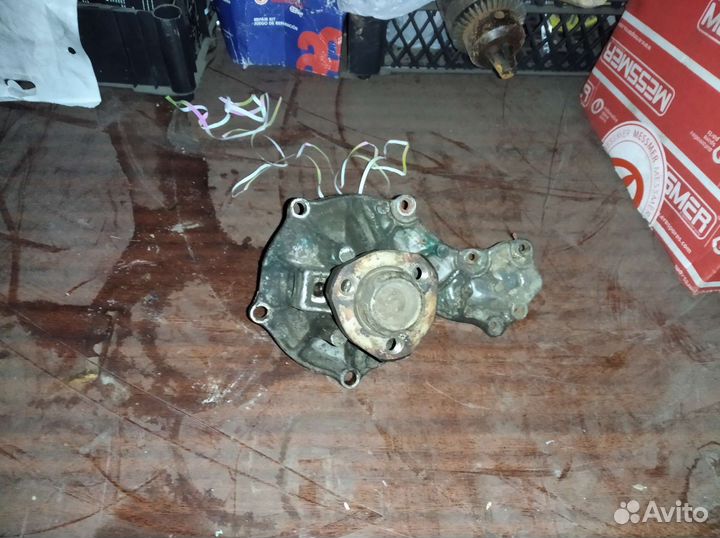 Помпа audi 80б3