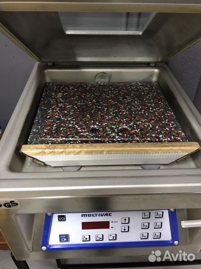 Продам ваккууматор Multivak