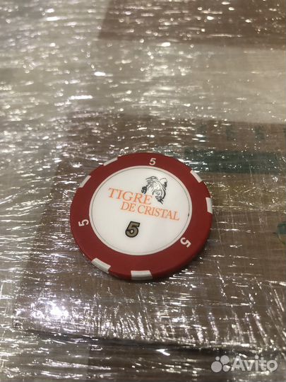 Действующая фишка казино Tigre de Cristal