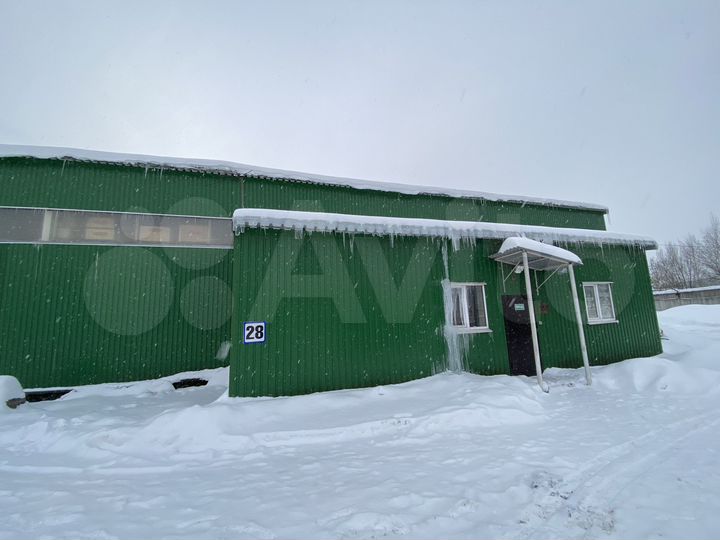 Склад, 677 м²