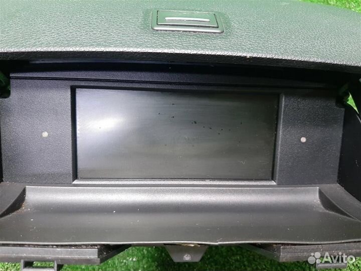 Дисплей информационный Mercedes Benz C-Class W204