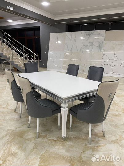 Стол обеденный и стулья. Собственное производство