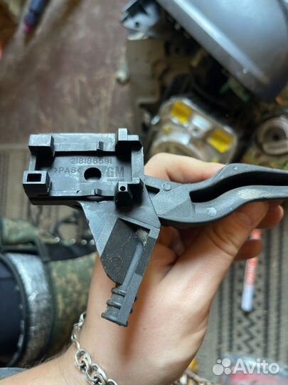 Ручка открывания капота opel astra h