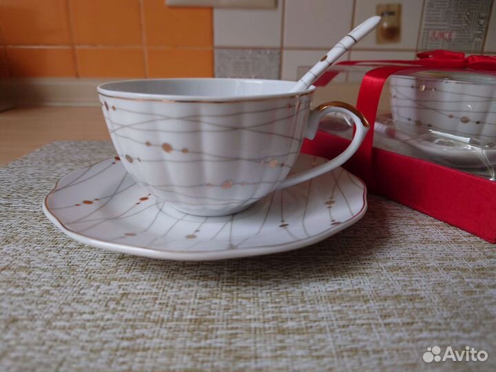 Новая чайная пара с ложкой фарфор Fenix