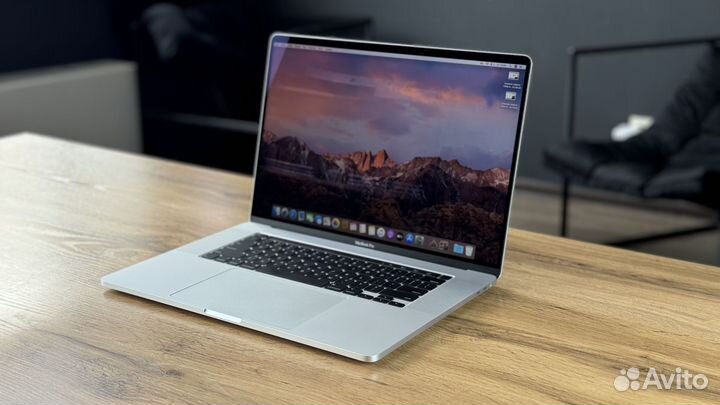 MacBook Pro 16 2021 16 512 (19 циклов )