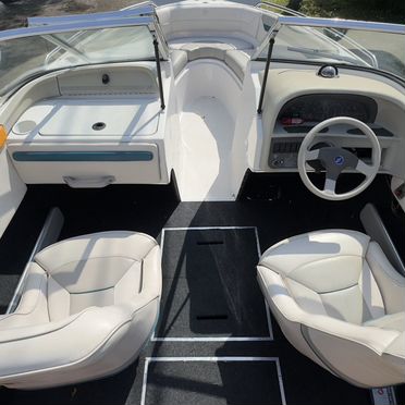 Катер Four Winns Horizon 190