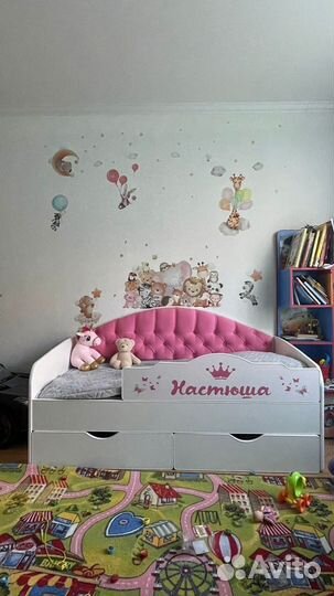 Кровать с мягкой спинкой (С)