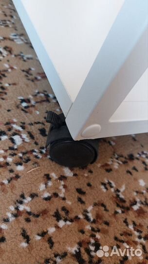 Косметологическая тележка