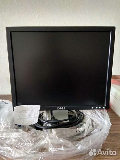 Монитор Dell