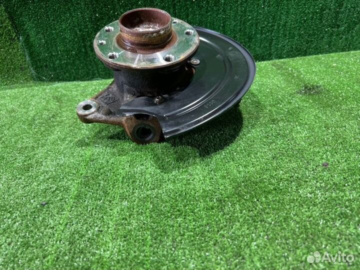 Ступица передняя левая Renault Duster кроссовер