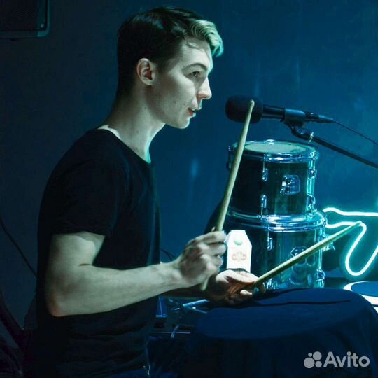 Преподаватель по барабанам