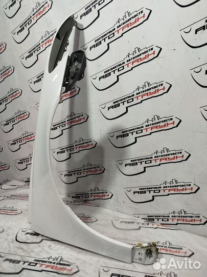 Крыло volvo S40 V50 MS MW 31278845 переднее правое белый KA9622