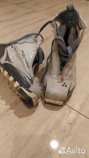 Лыжные ботинки 39