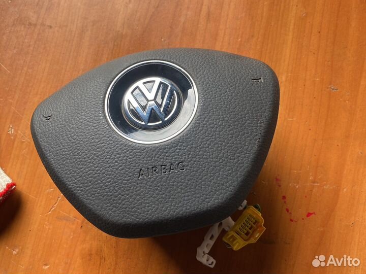 Подушка безопастности airbag Volkswagen golf 7